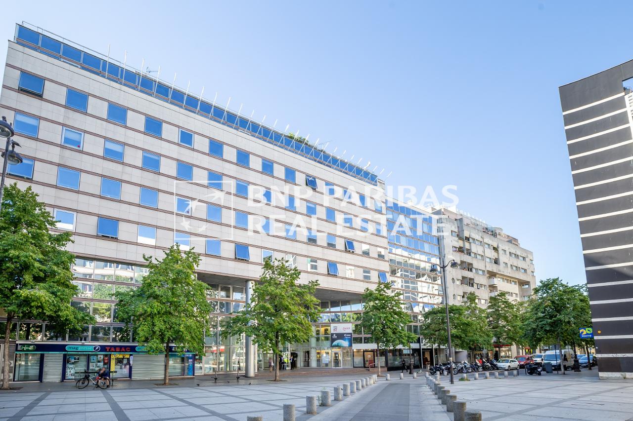 Bureau Paris 2449m² Location bureau Paris OLBUR2107078 0